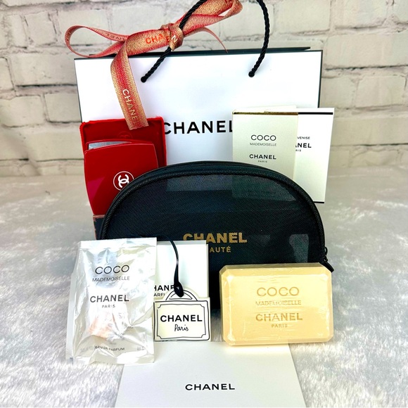 CHANEL Mademoiselle Bar Soap Gift Set, double mirror w/card and cosmetic pouch - Picture 1 of 6
